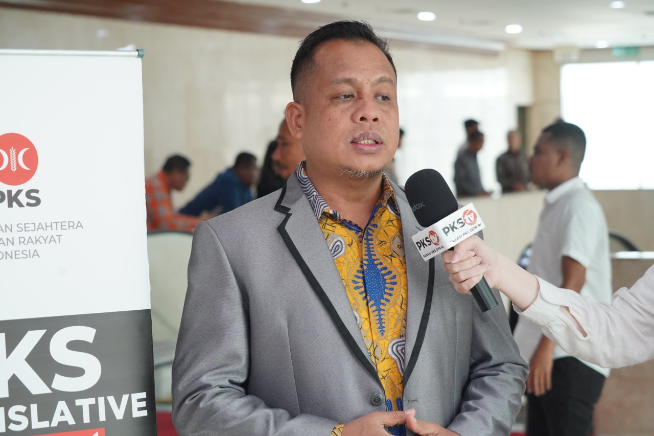 photo_6276254565007475427_y